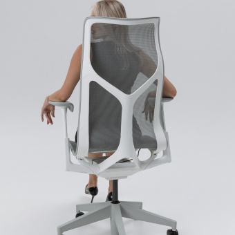 Кресло Herman Miller Cosm