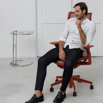 Кресло Herman Miller Cosm